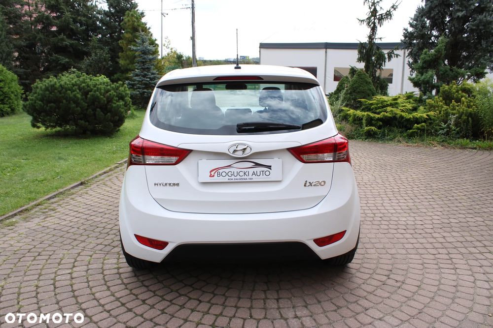 Hyundai ix20 1.6 BlueDrive Classic + - 7