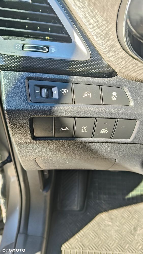 Hyundai Santa Fe - 17
