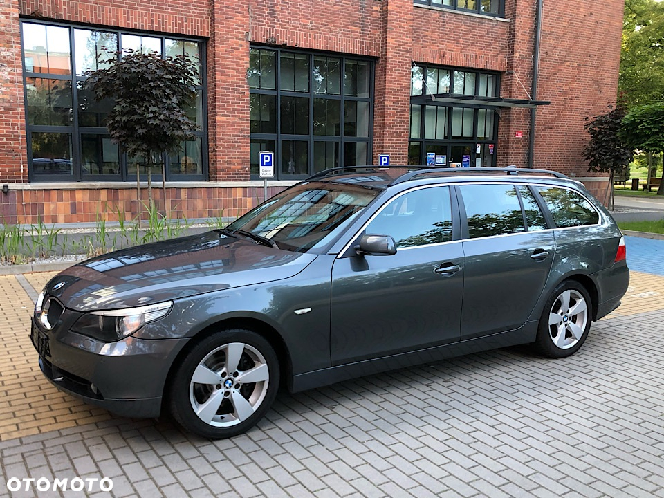 BMW Seria 5 525xi - 8