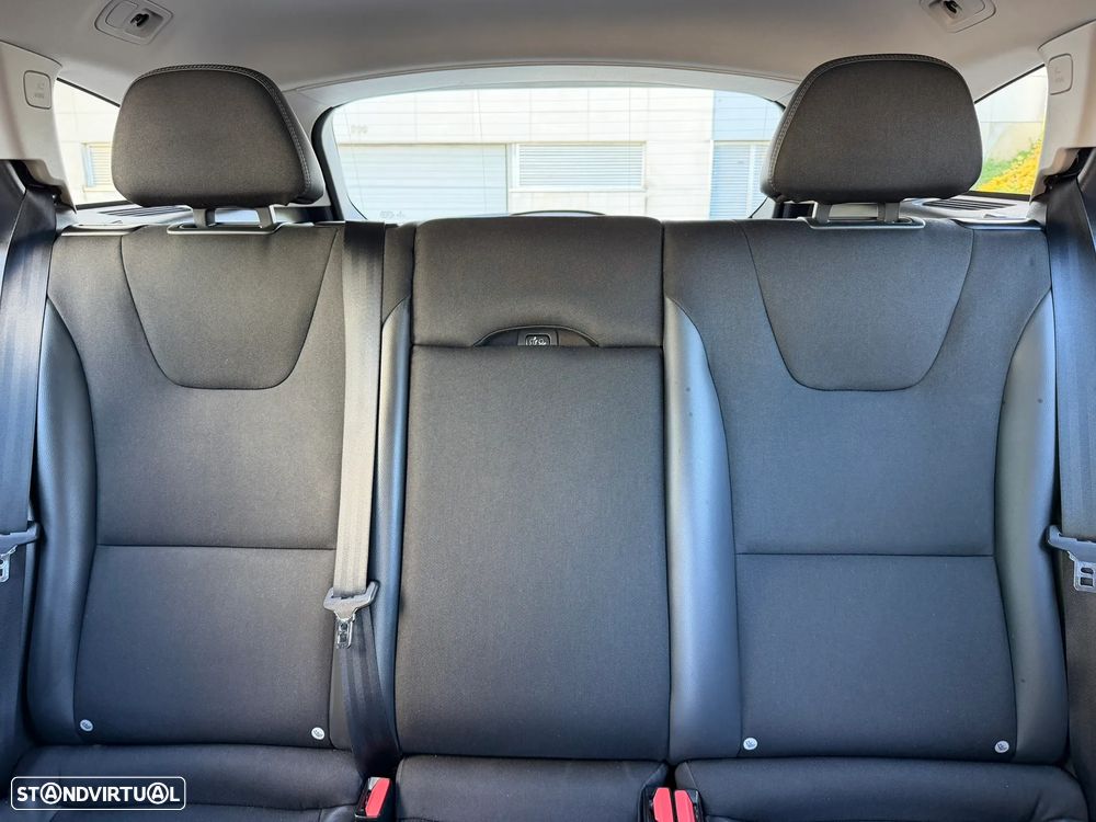 Volvo V60 2.0 D3 Summum - 20