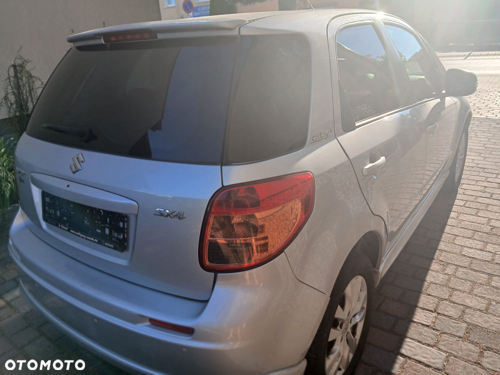 Suzuki SX4 - 11