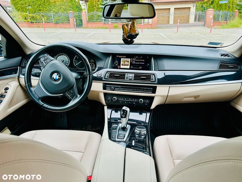 BMW Seria 5 518d - 16