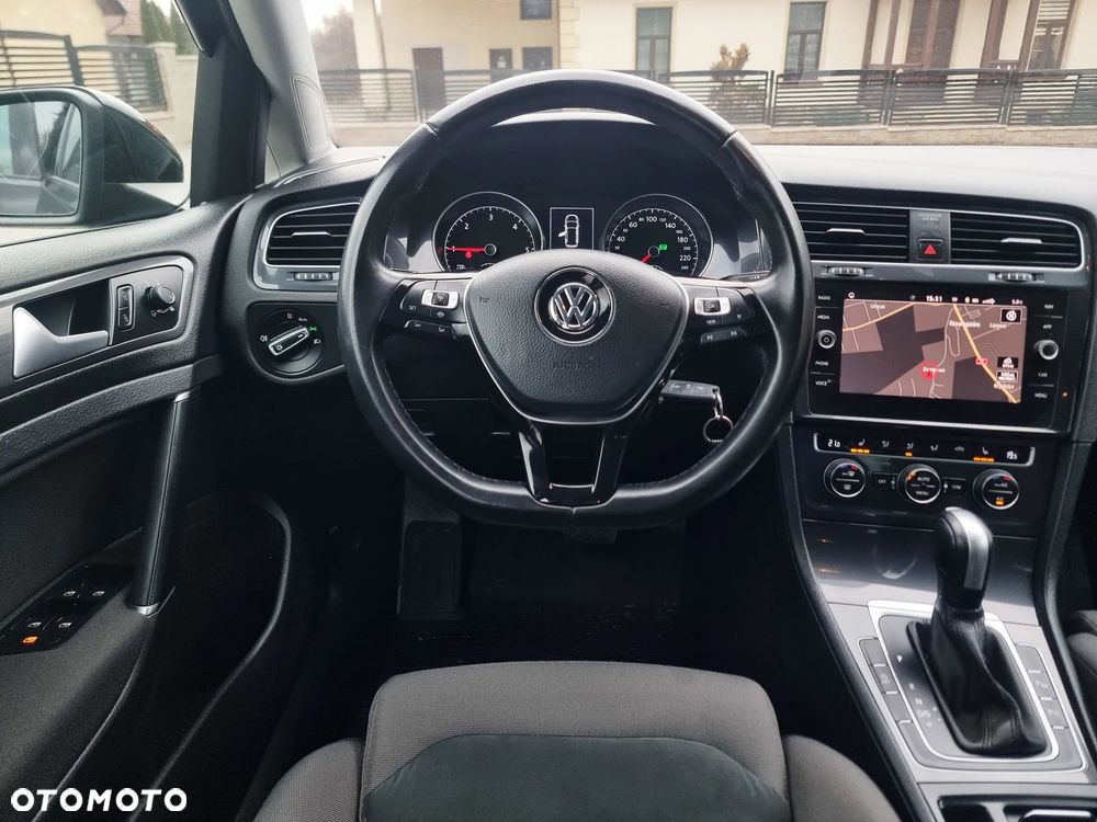 Volkswagen Golf 2.0 TDI SCR DSG R-Line - 16