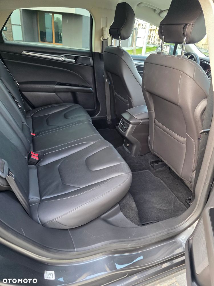 Ford Mondeo 2.0 TDCi Titanium - 11