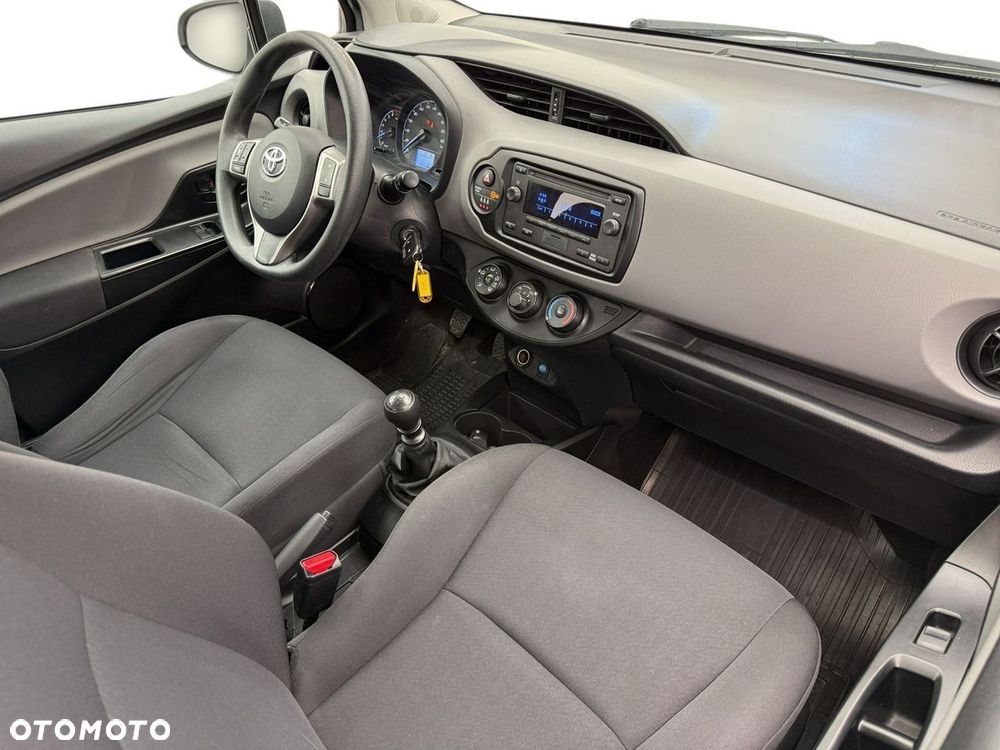 Toyota Yaris - 15