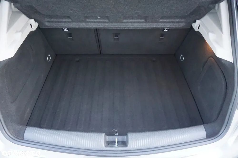 Opel Astra 1.0 Turbo Start/Stop Business - 37