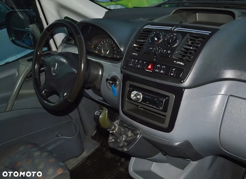 Mercedes-Benz Vito - 34