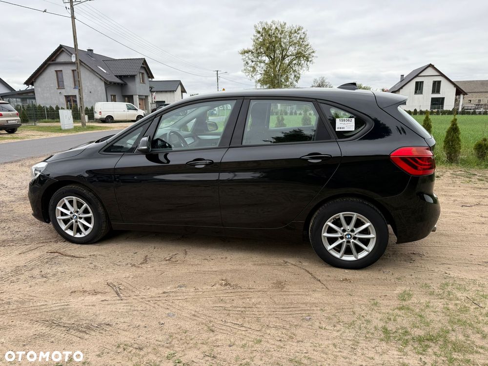 BMW Seria 2 216d Sport Line - 12