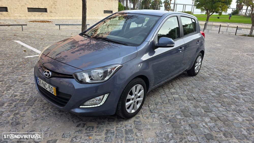 Hyundai i20 Active - 1