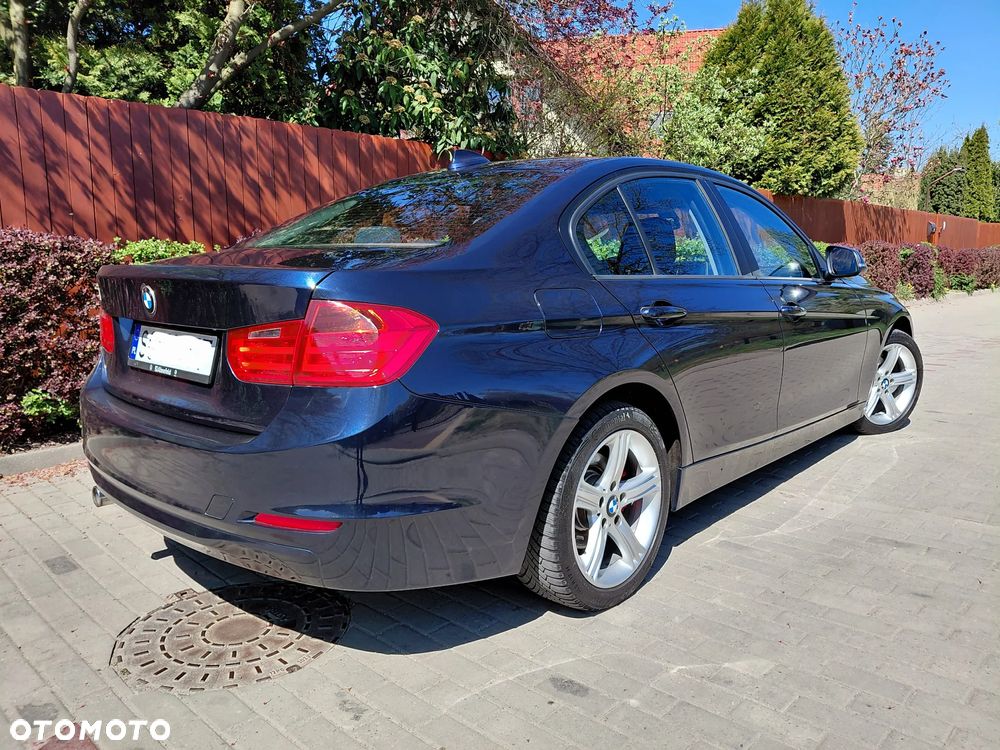 BMW Seria 3 318d Luxury Line EU6 - 5