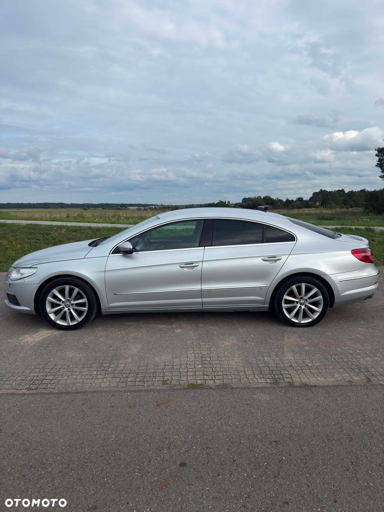 Volkswagen Passat 2.0 TDI Comfortline DSG - 13