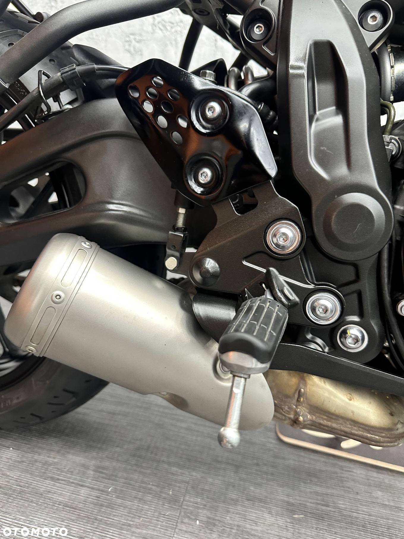 Yamaha XSR - 24