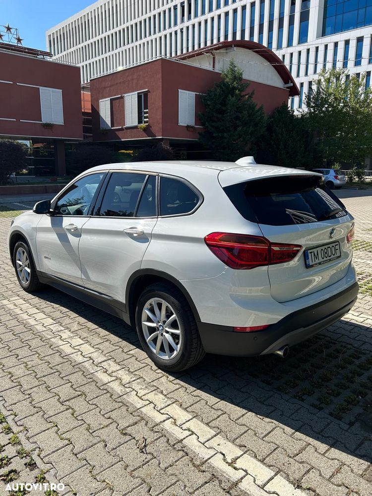 BMW X1 xDrive18d - 3