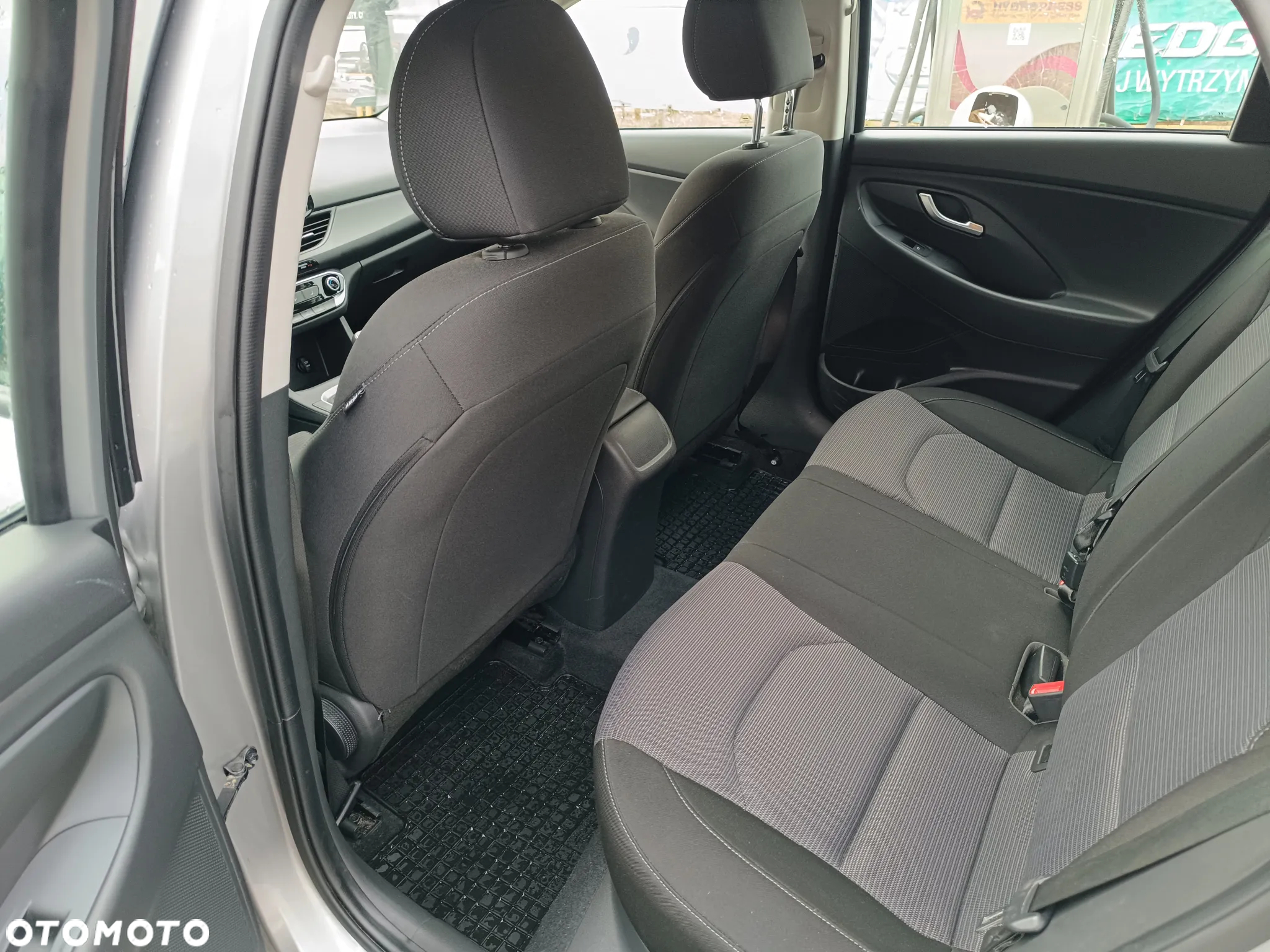 Hyundai i30 1.5 DPI Classic + - 9