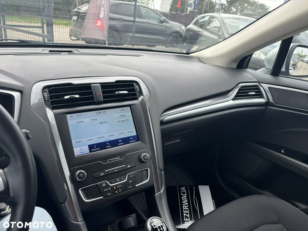 Ford Mondeo - 24