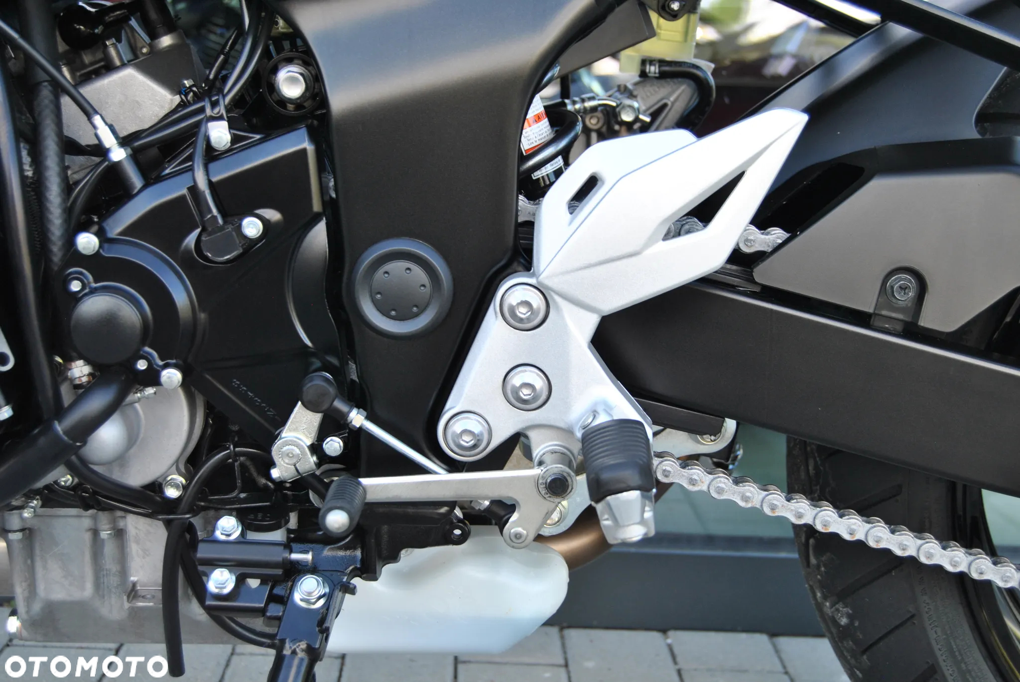 Suzuki GSR - 20