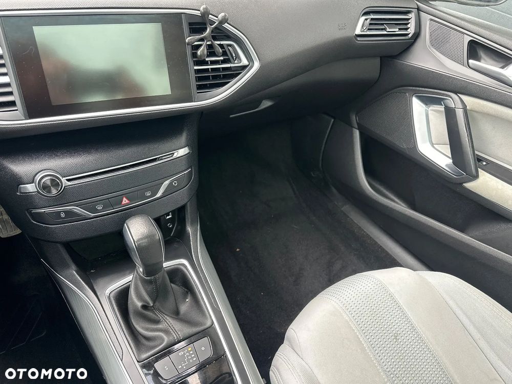 Peugeot 308 BlueHDi 150 EAT6 Stop & Start Allure - 13