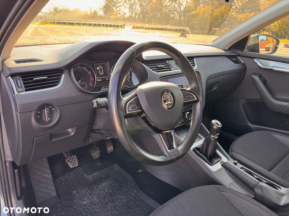 Skoda Octavia 1.4 TSI Ambition - 9