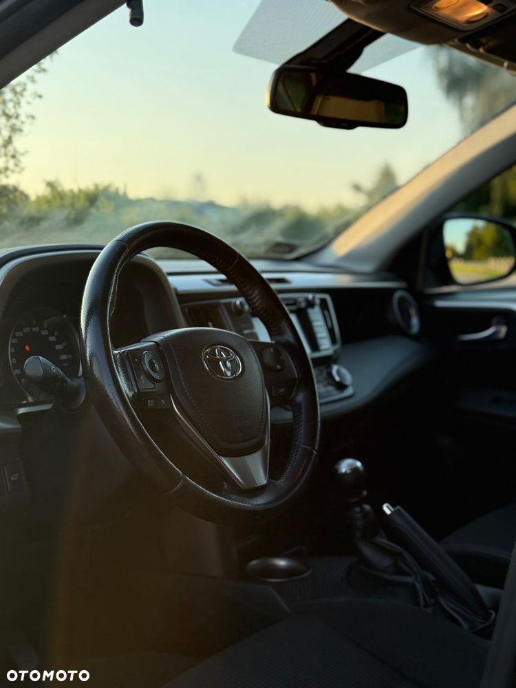 Toyota RAV4 2.0 Premium - 9