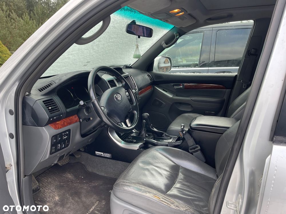 Toyota Land Cruiser - 6