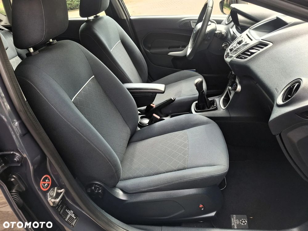 Ford Fiesta 1.25 Champions Edition - 16