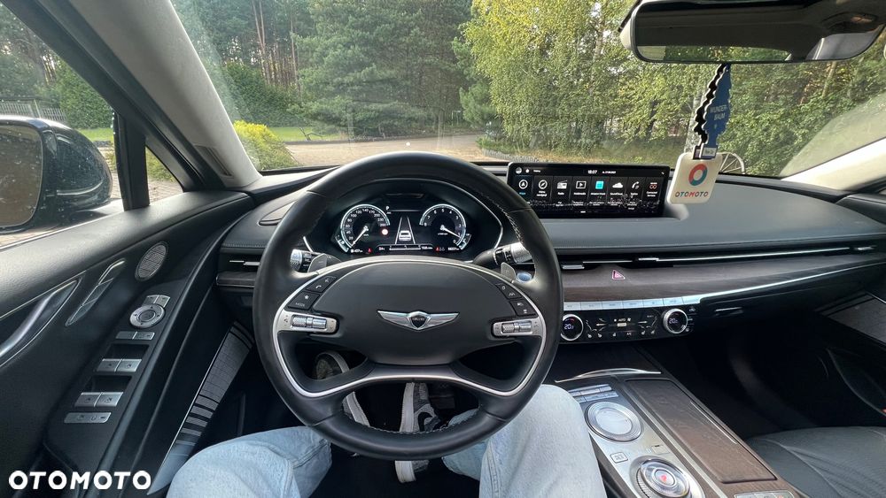 Genesis G80 - 15