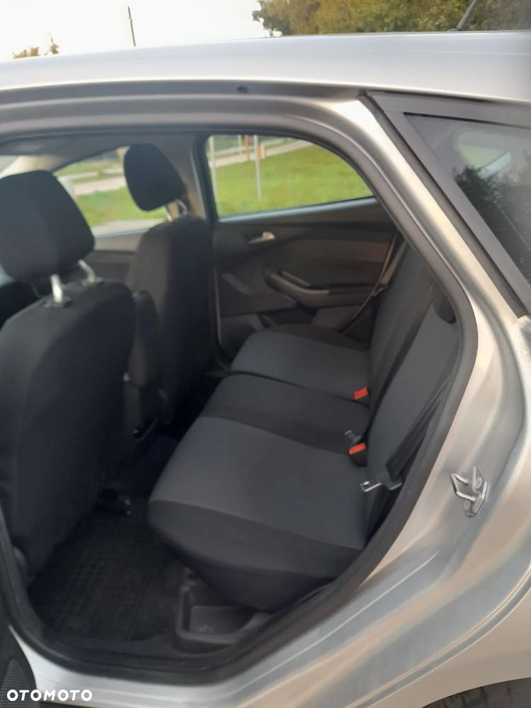 Ford Focus 2018 photo 2
