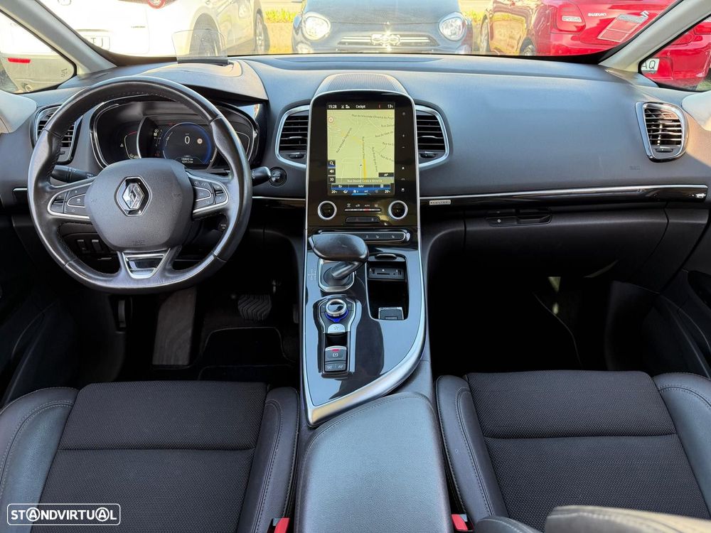 Renault Espace 1.6 dCi Initiale Paris EDC - 11