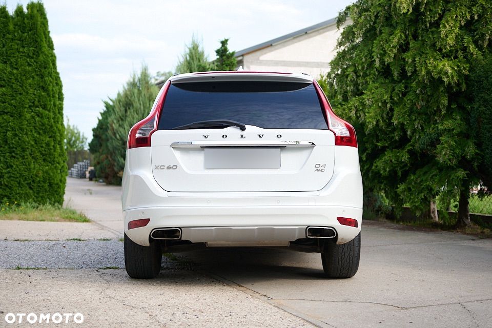 Volvo XC 60 D4 AWD Kinetic - 2