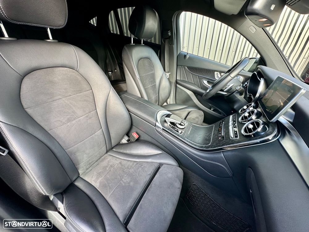 Mercedes-Benz GLC 300 e Coupe 4Matic 9G-TRONIC AMG Line - 10