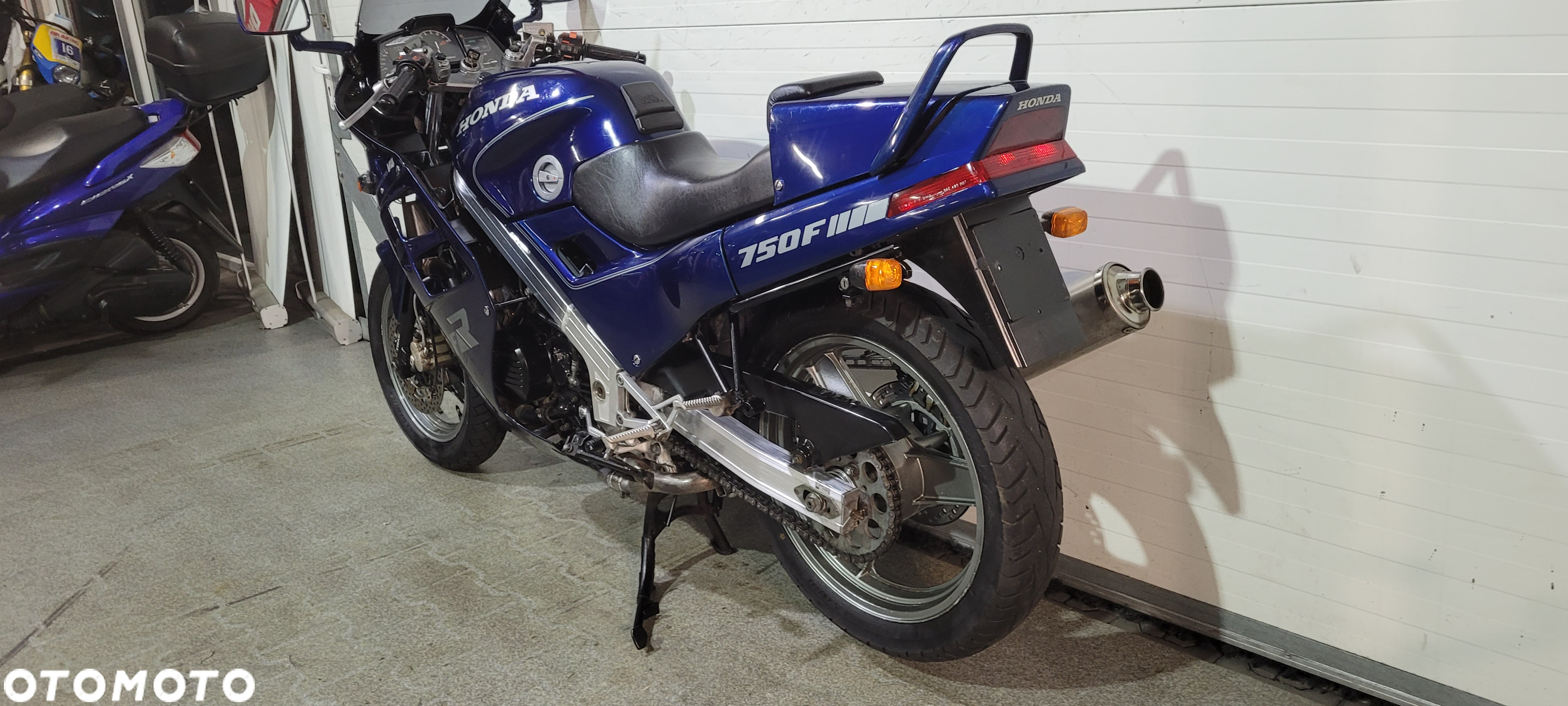 Honda VF - 6