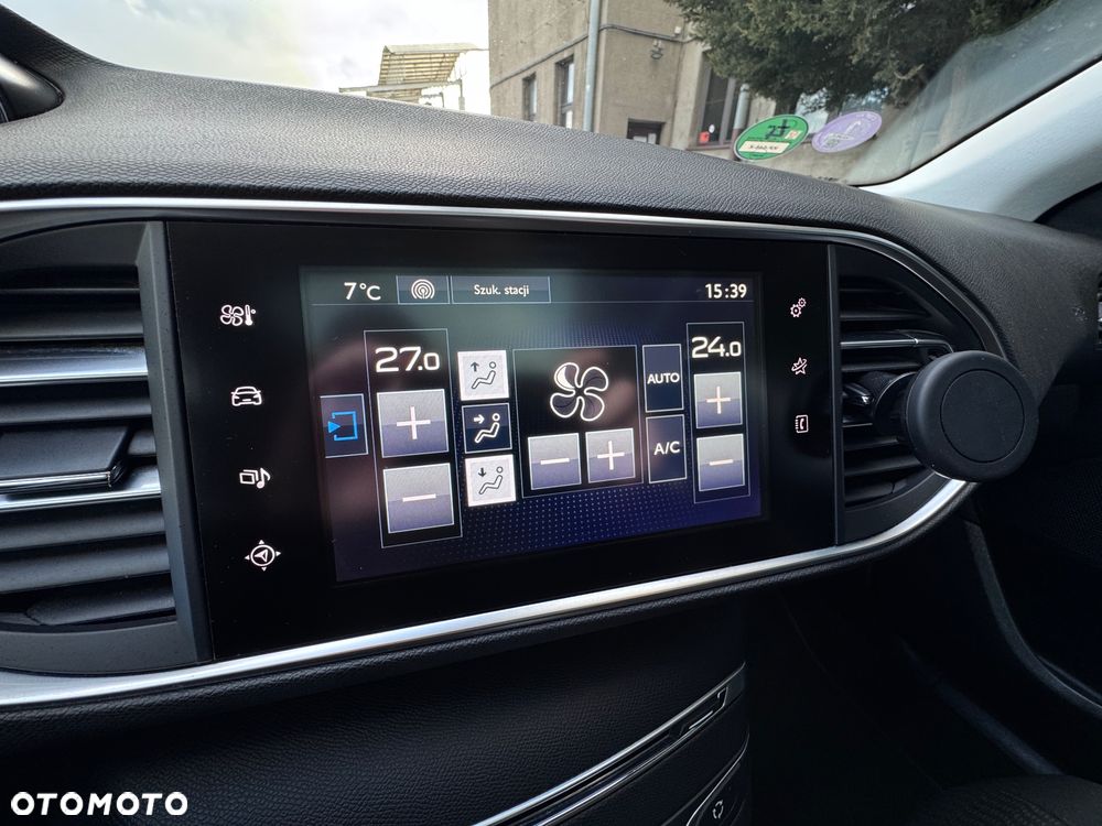 Peugeot 308 PureTech 130 GPF Stop & Start Style - 26