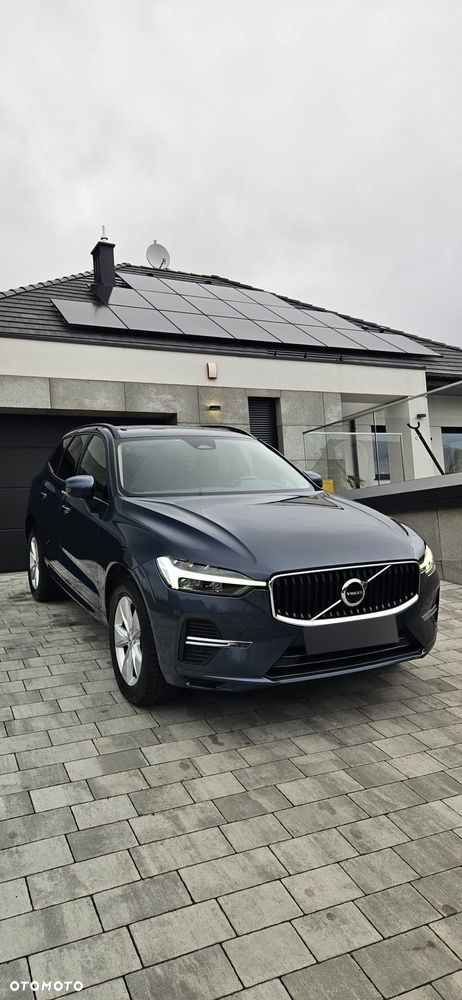 Volvo XC 60 B4 D Geartronic Momentum Pro - 4