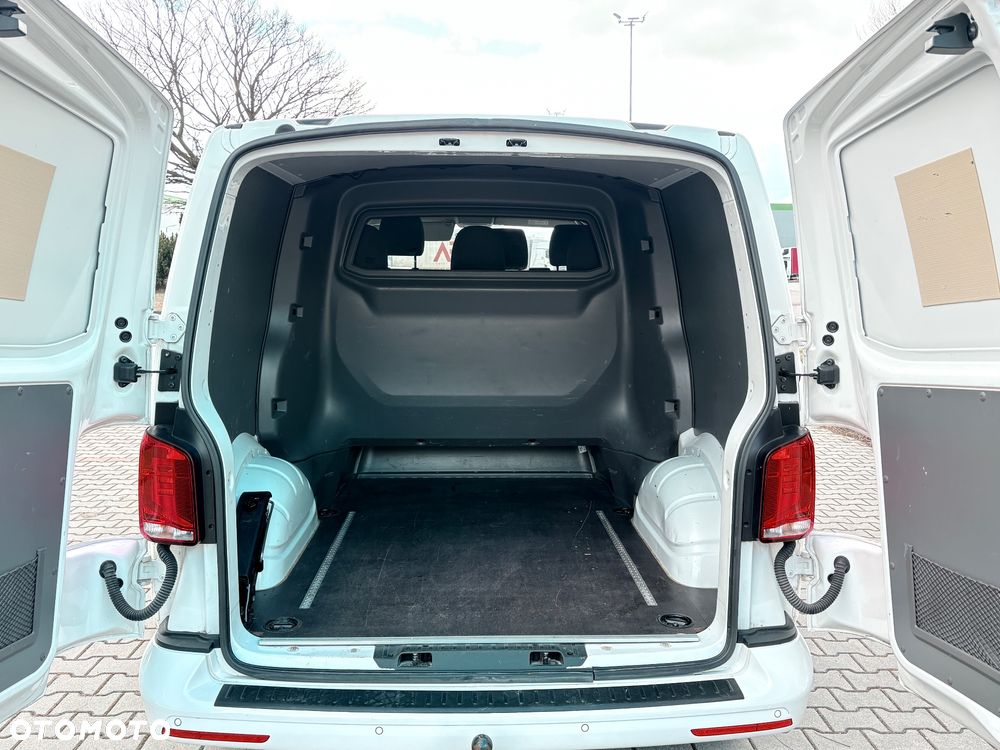 Volkswagen Transporter - 9