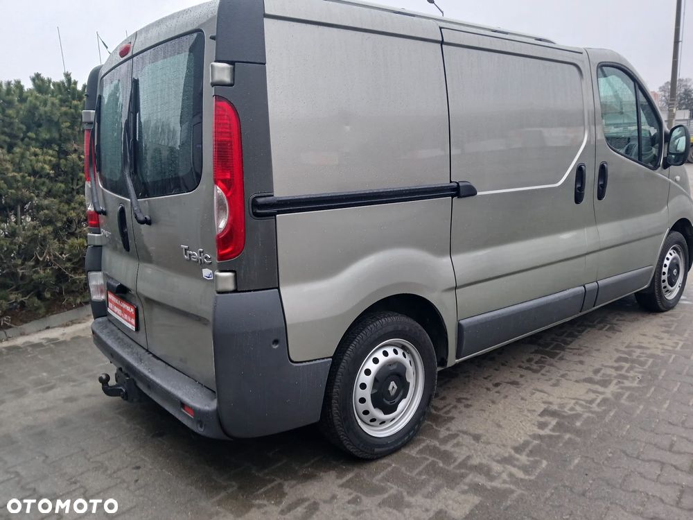 Renault TRAFIC - 9