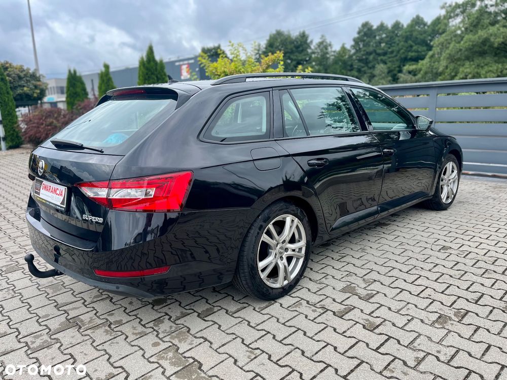Skoda Superb 2.0 TDI Active - 10