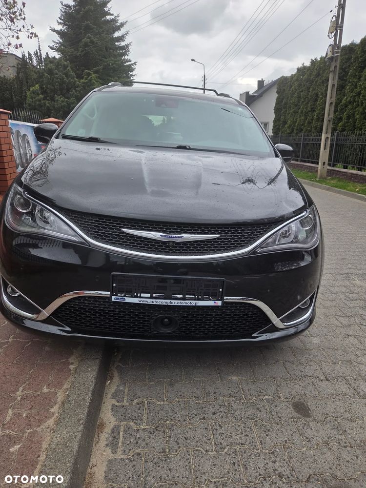 Chrysler Pacifica - 6