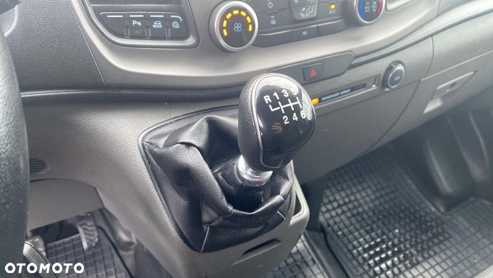 Ford Transit Custom - 19