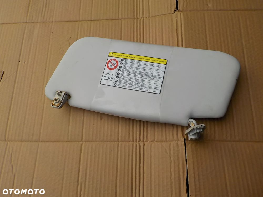 daszek osłona przeciwsłoneczna prawa fiat 500L 2013r - 2