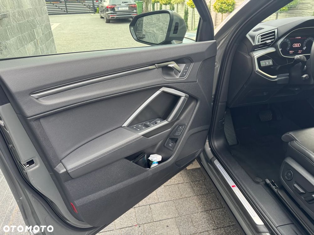 Audi Q3 - 6