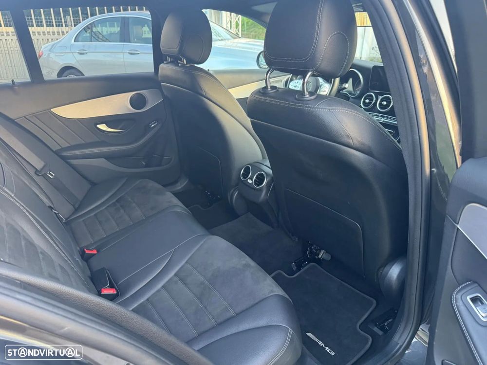Mercedes-Benz C 300 de AMG Line - 27