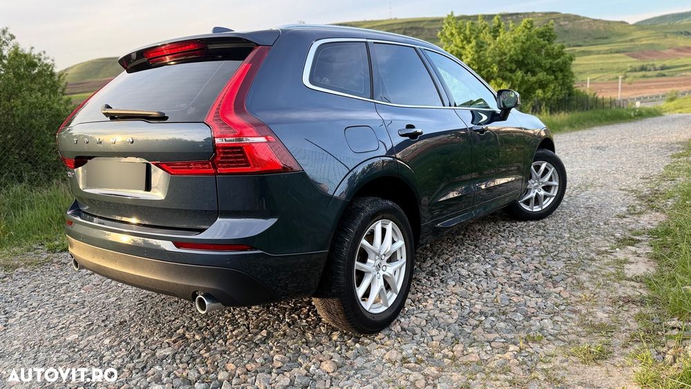Volvo XC 60 T8 Twin Engine AWD Geartronic Momentum - 4