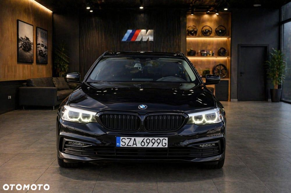 BMW Seria 5 525d xDrive Sport-Aut Luxury Line - 5