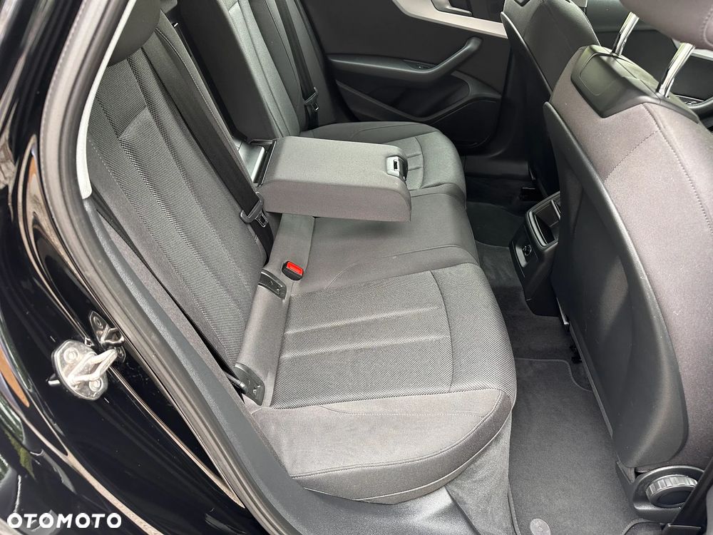 Audi A4 Avant 1.4 TFSI S tronic design - 33