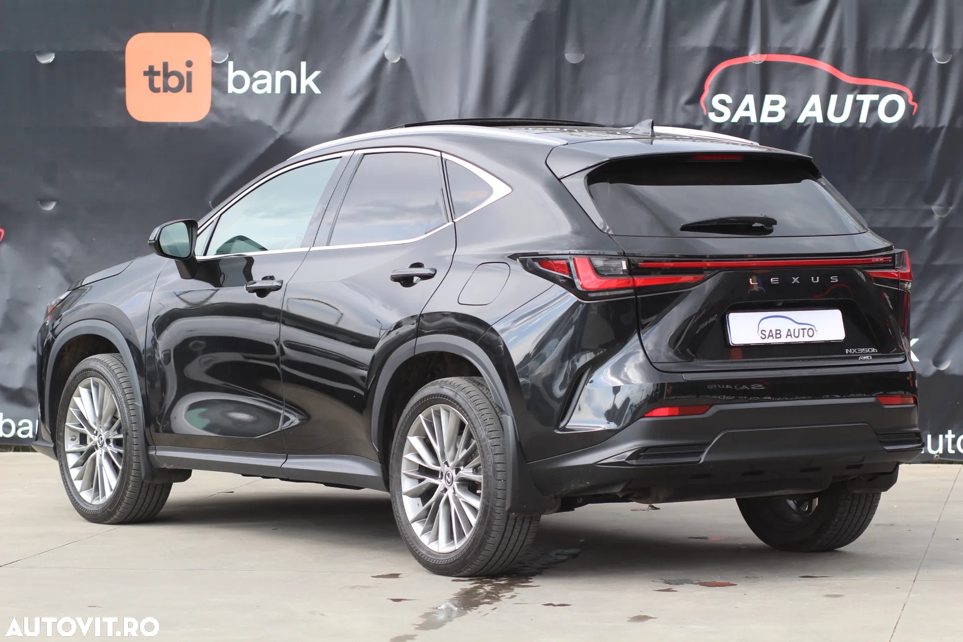Lexus Seria NX - 25
