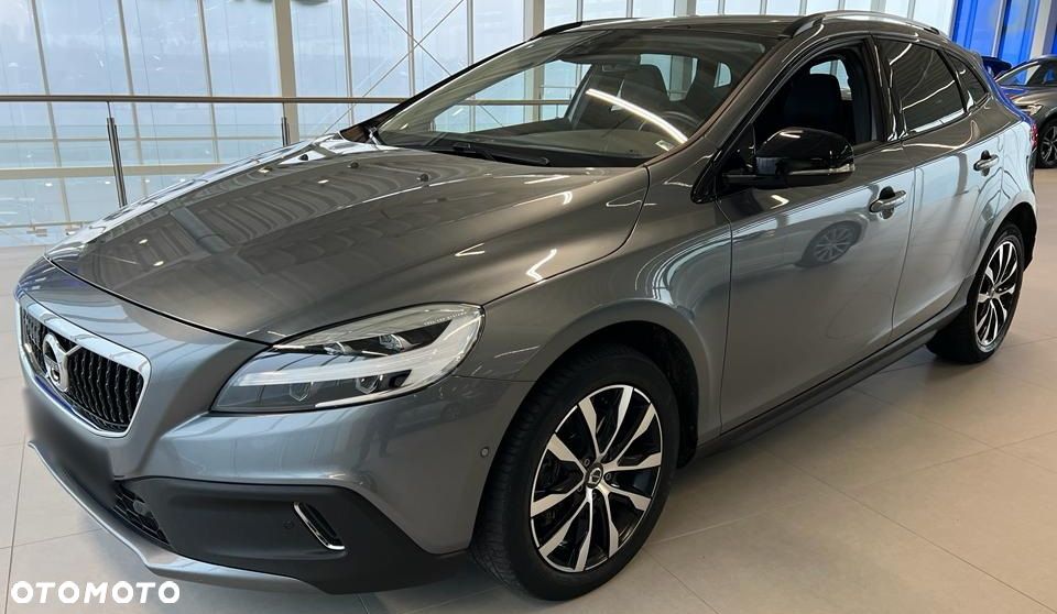 Volvo V40 Cross Country - 3