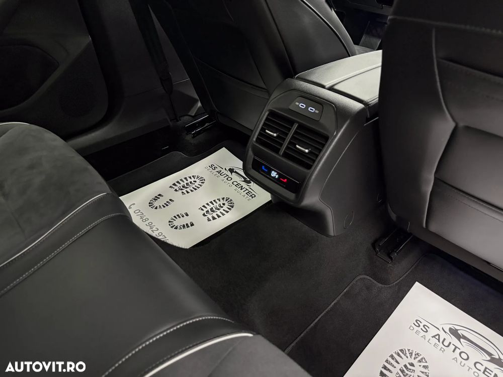 Volkswagen Passat 1.5 eTSI DSG MHEV Business - 17