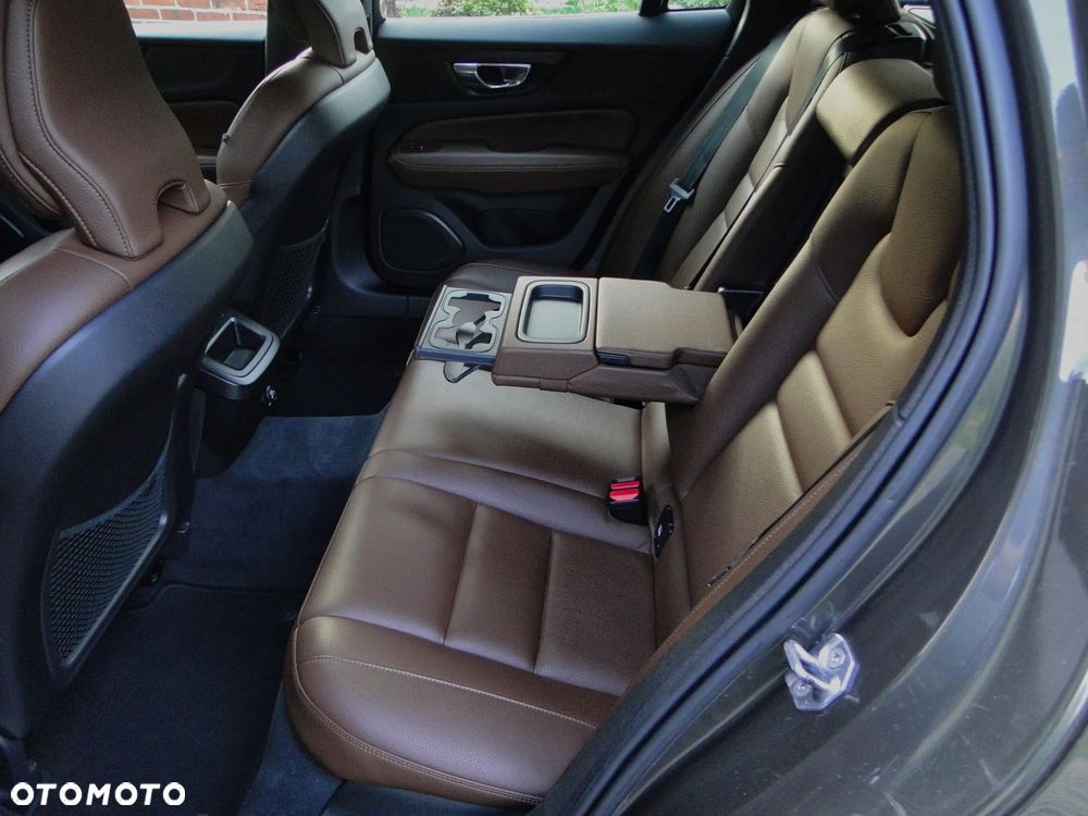 Volvo V60 D4 AWD Geartronic Inscription - 37