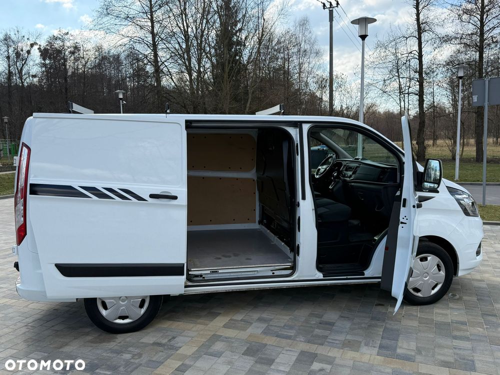 Ford Tranzit Custom - 23