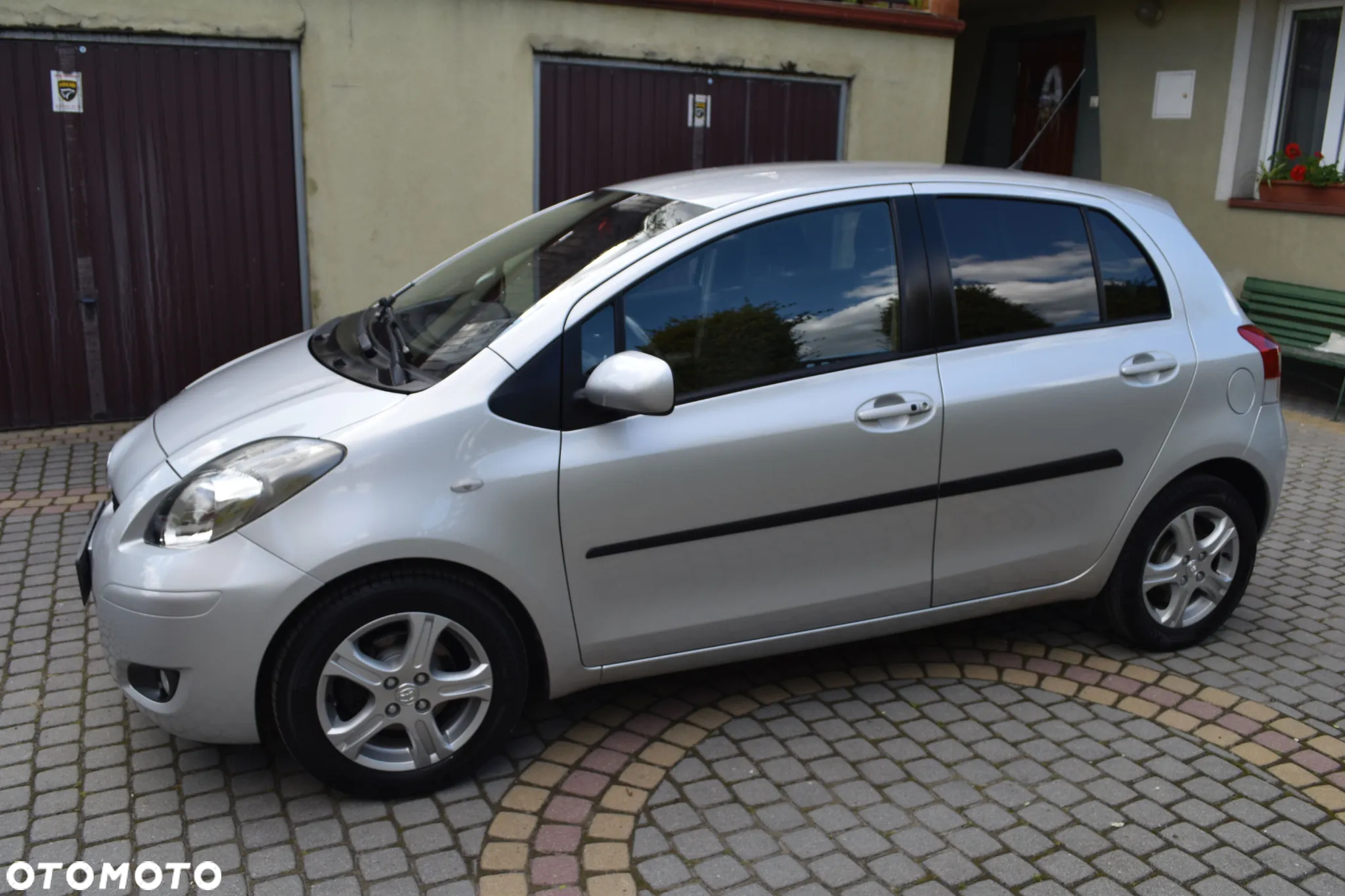 Toyota Yaris - 16